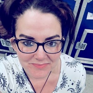 Meet your Posher, Lana